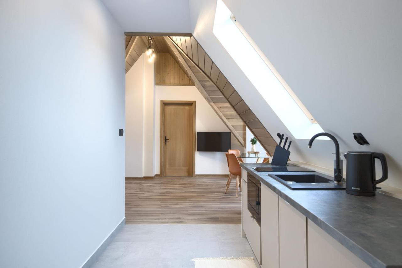 Hill House Apartamenty เบียลกาตัทร์ชันสกา ภายนอก รูปภาพ