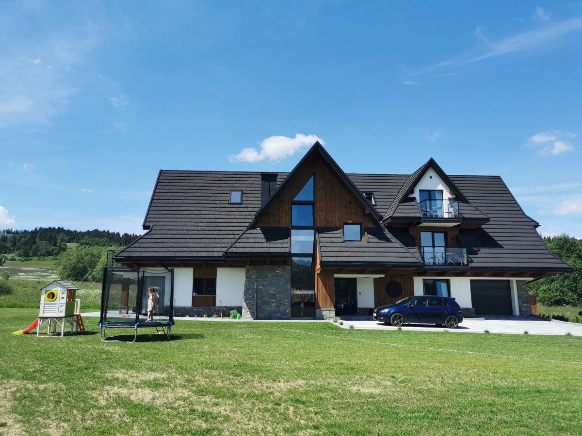Hill House Apartamenty เบียลกาตัทร์ชันสกา ภายนอก รูปภาพ