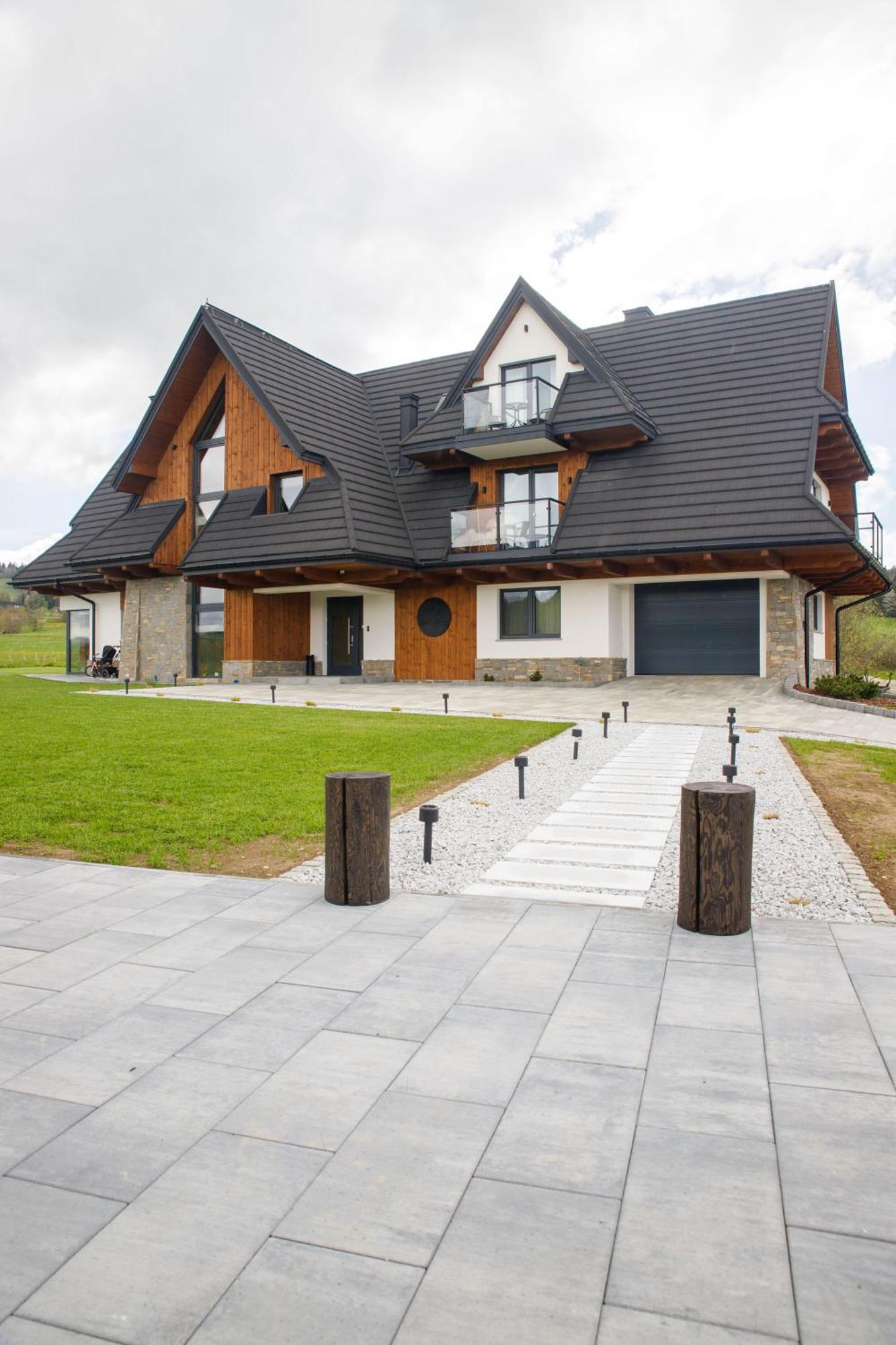 Hill House Apartamenty เบียลกาตัทร์ชันสกา ภายนอก รูปภาพ