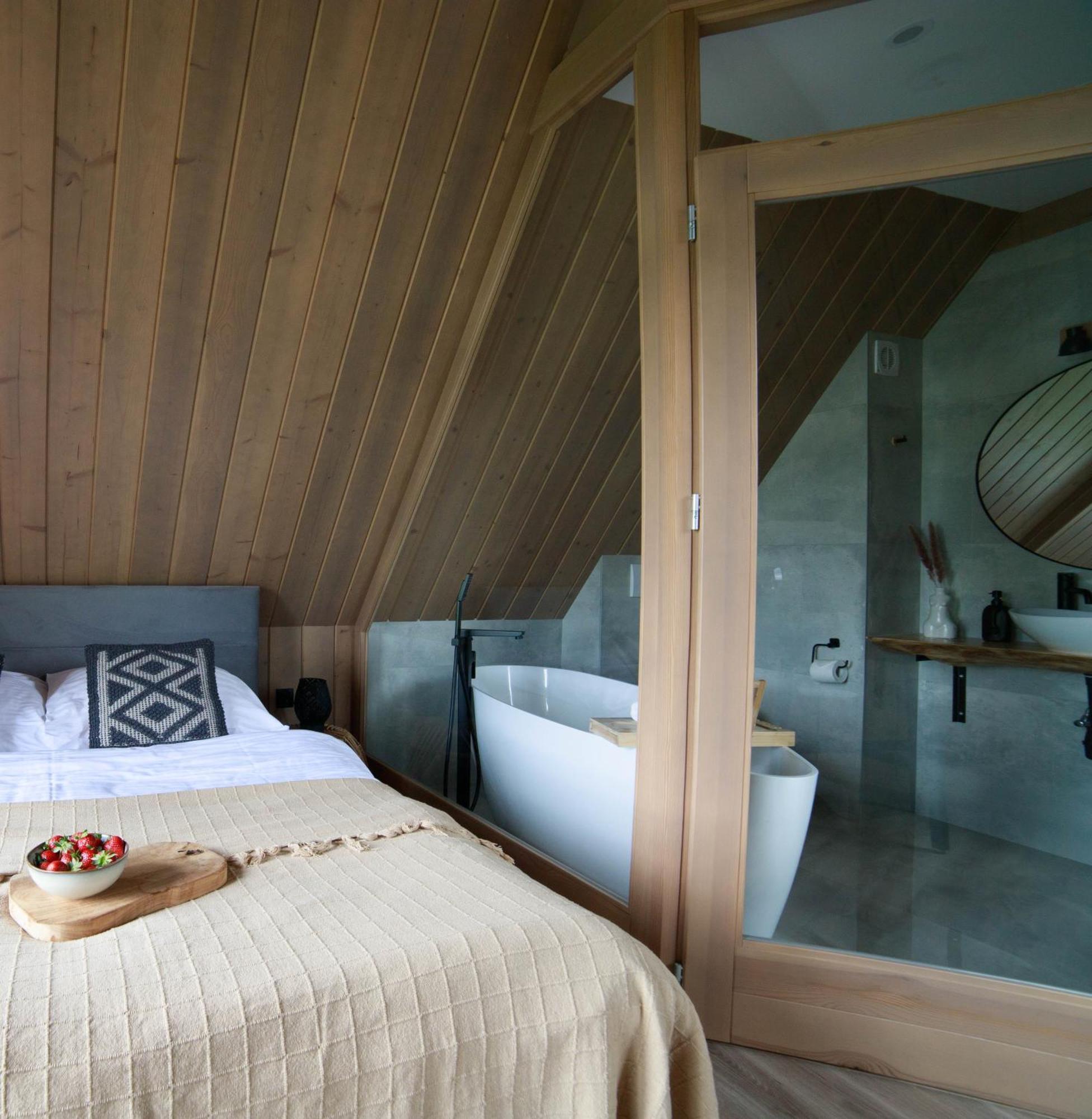 Hill House Apartamenty เบียลกาตัทร์ชันสกา ภายนอก รูปภาพ